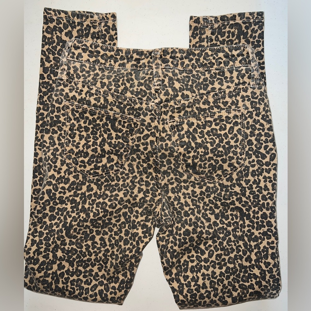 🐆 Leopard Jeans - Picture 3 of 4